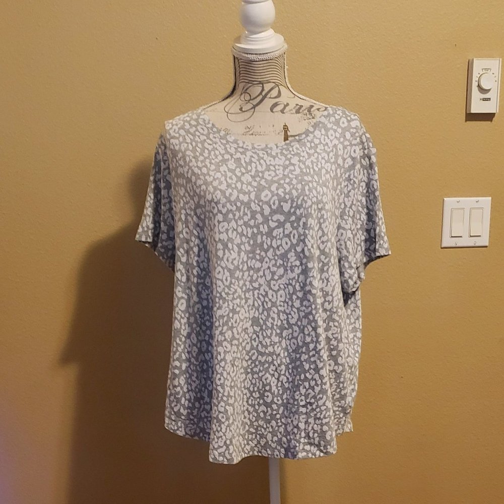 Old Navy xxl crew neck t-shirt